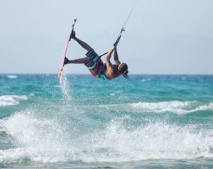 ΣΧΟΛΗ ΣΕΡΦΙΝΓΚ ΚΩΣ | KOHILARI KITE CENTER --- dodecanese.ctb.gr